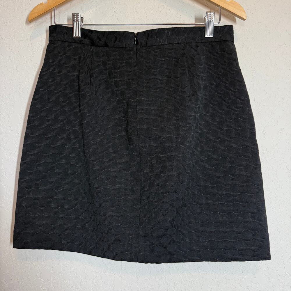 Women's Banana Republic Textured Polka Dot Black Mini Skirt Size 6 - Picture 6 of 9